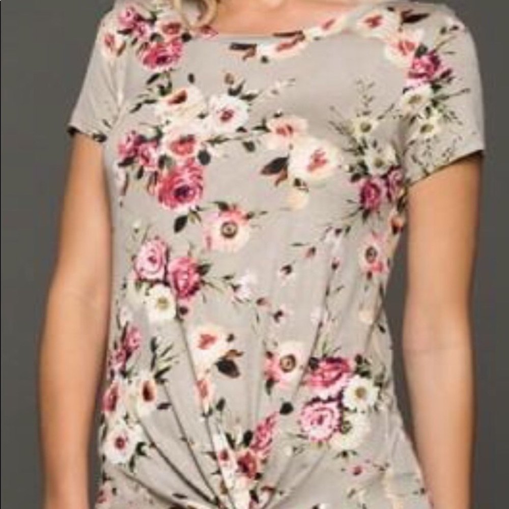 Ladies Top - Picture 3 of 5